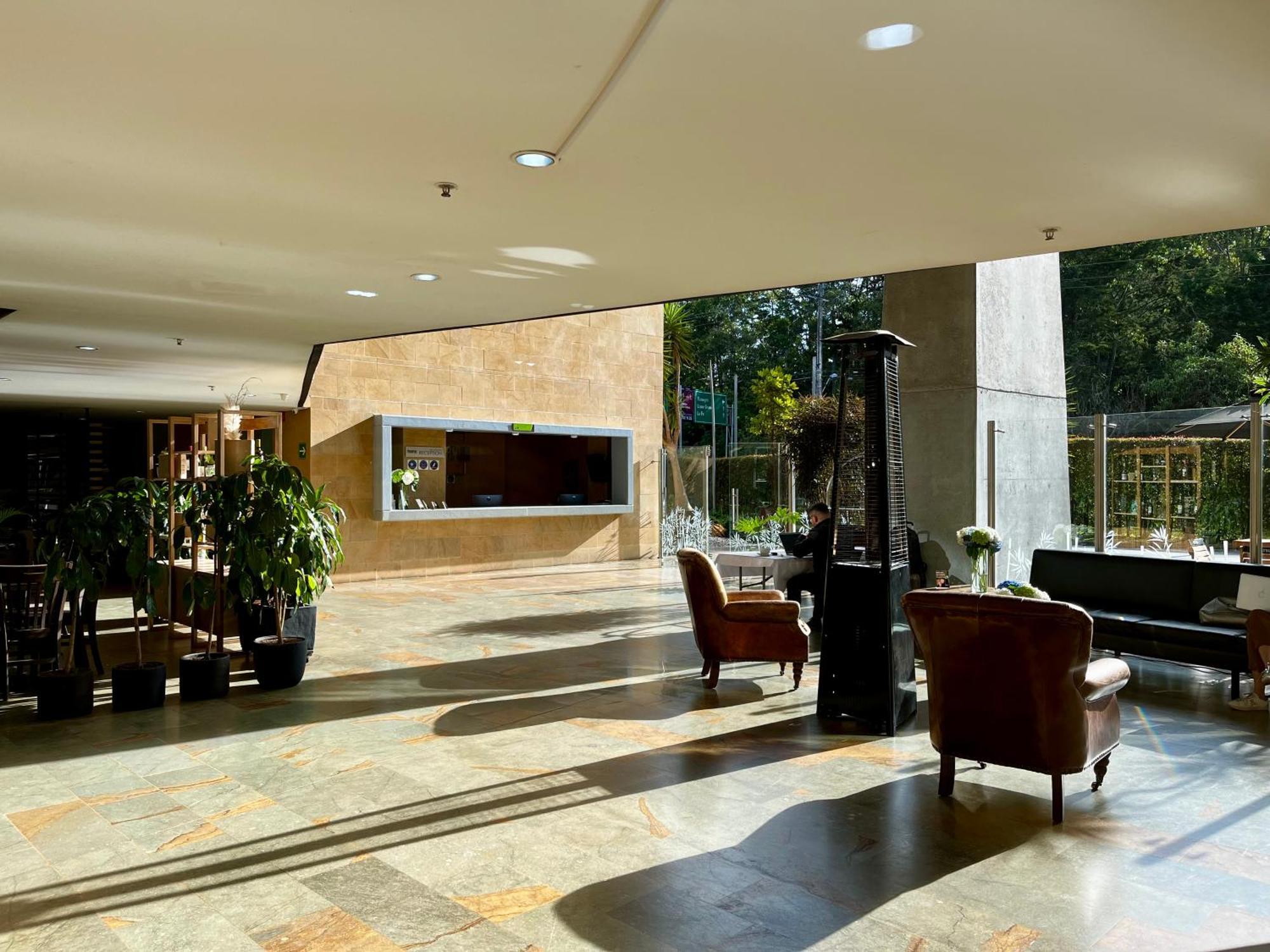 Operacion Hotelera Rioverde - Llanogrande 里奥内格罗 外观 照片